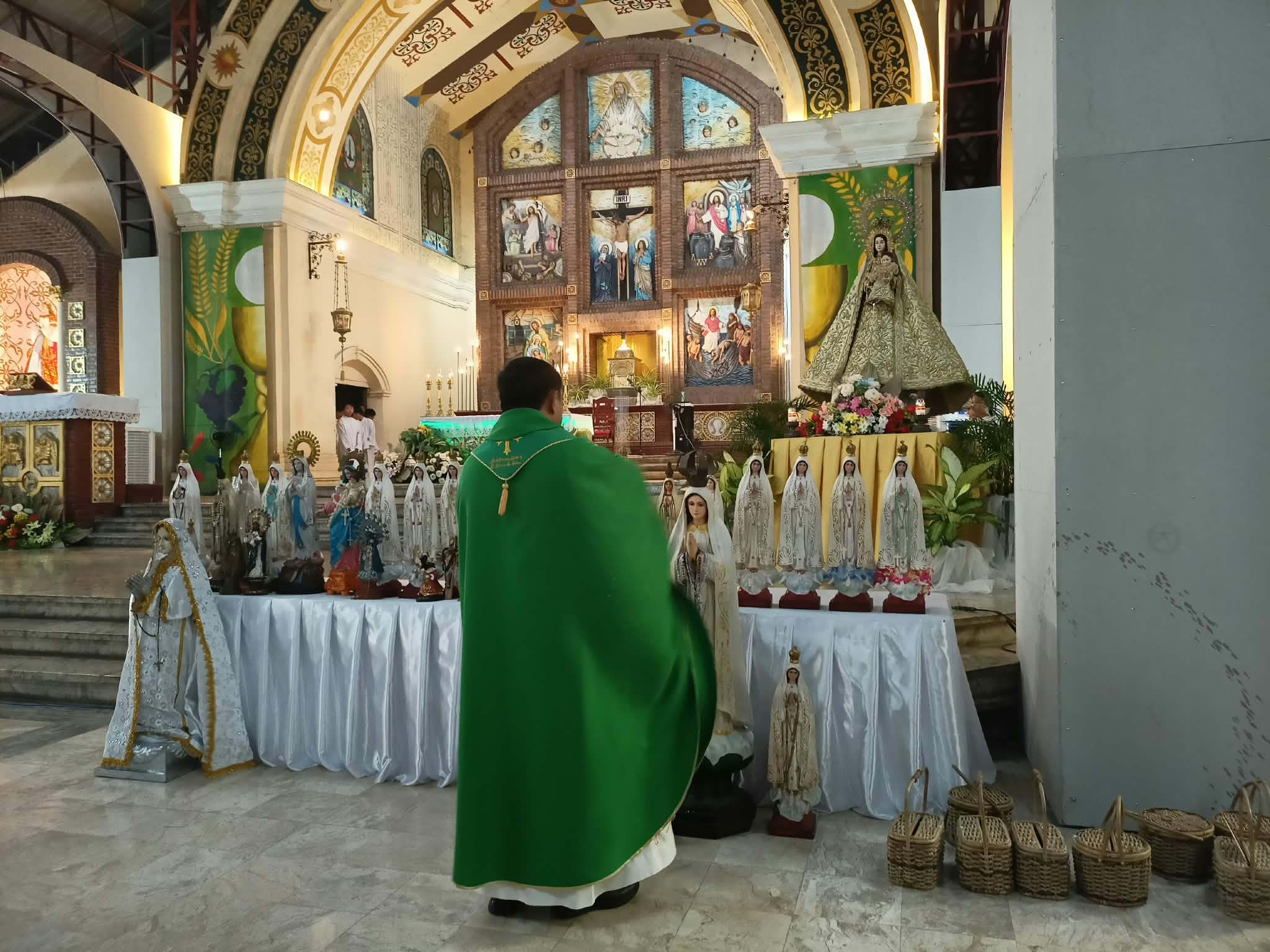 Blessing of the images of Virgin mary photo 1