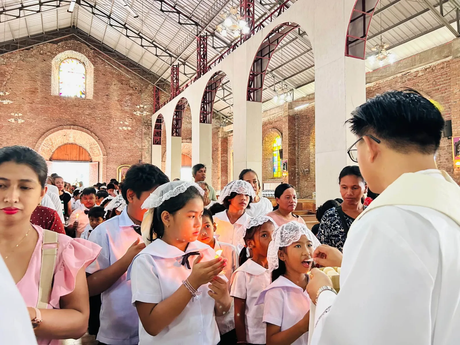 FIRST HOLY COMMUNION